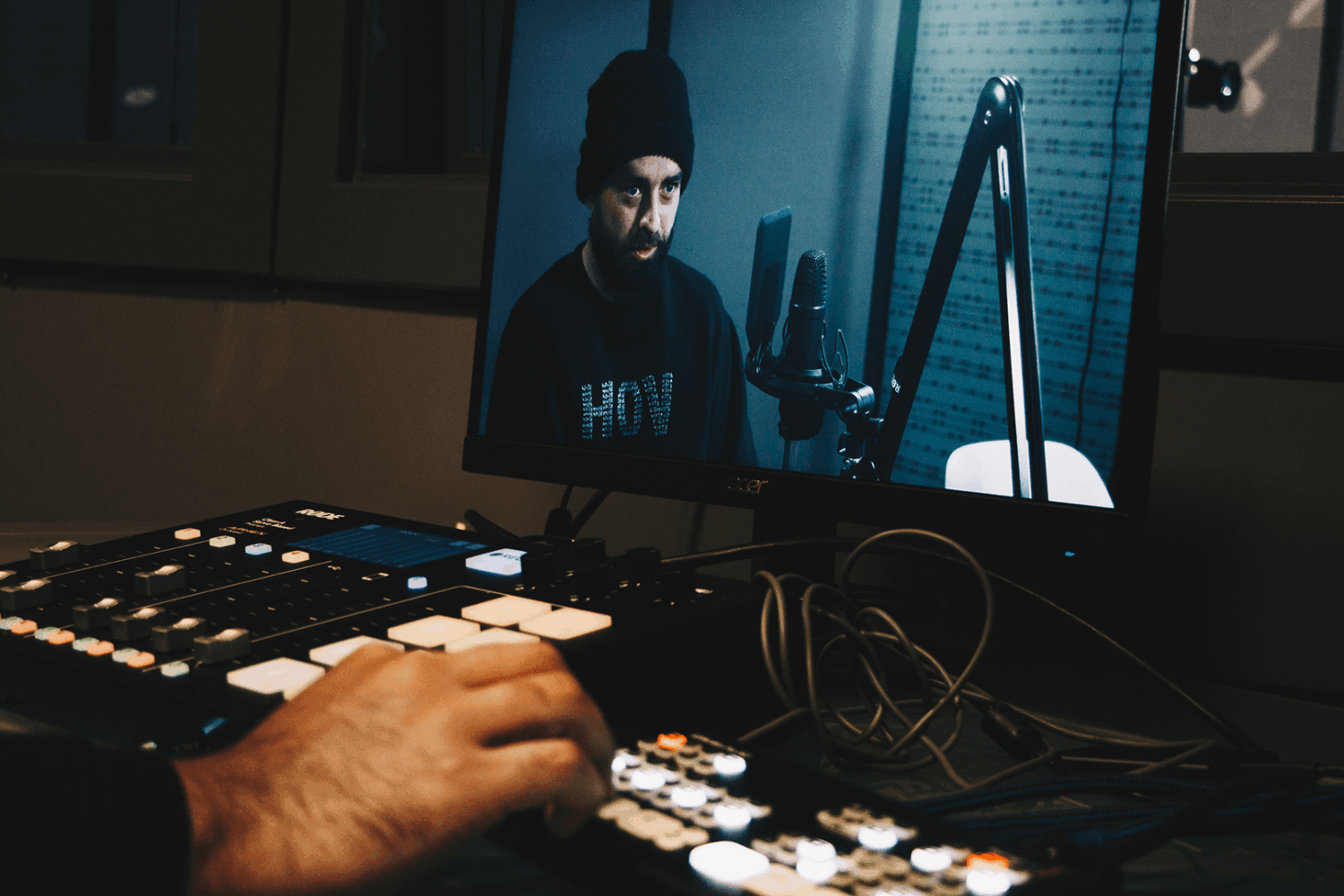 editor switching during a podcast prodution