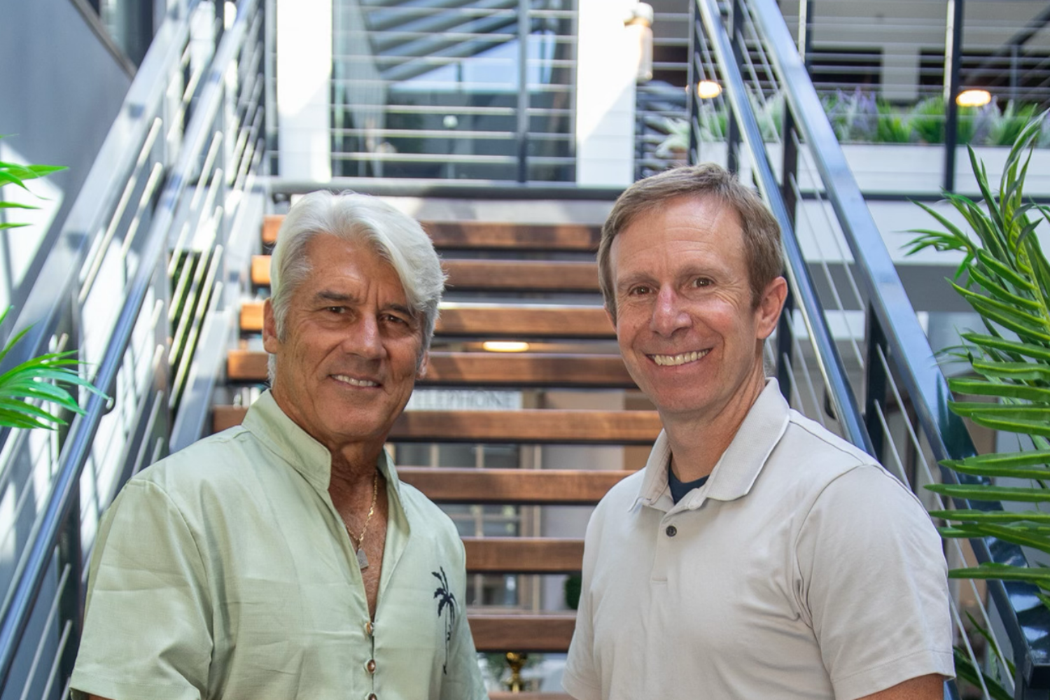 jim ellis and royce hildreth lobby photo