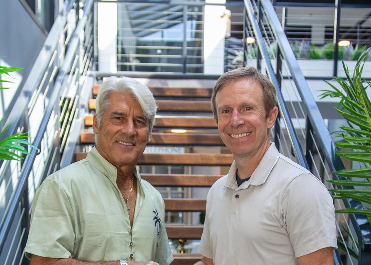 jim ellis and royce hildreth lobby photo